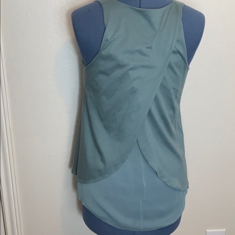Loft Sleeveless Shirt Size S - Picture 3 of 3
